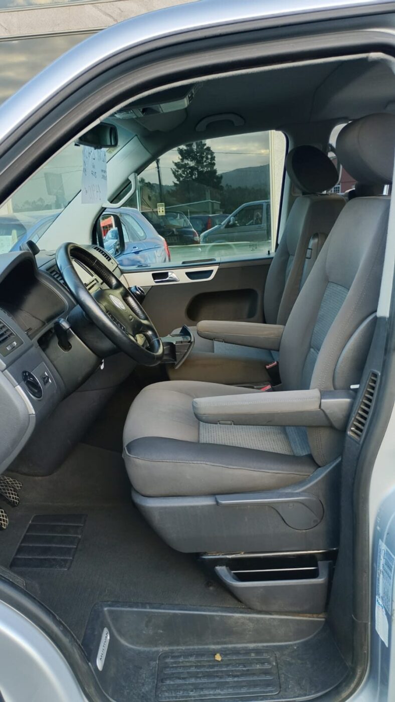 VOLKSWAGEN Multivan T5 4MOTION