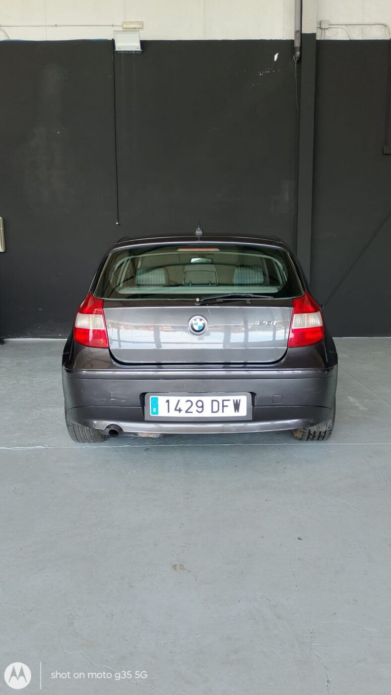 BMW Serie 1 2.0i 