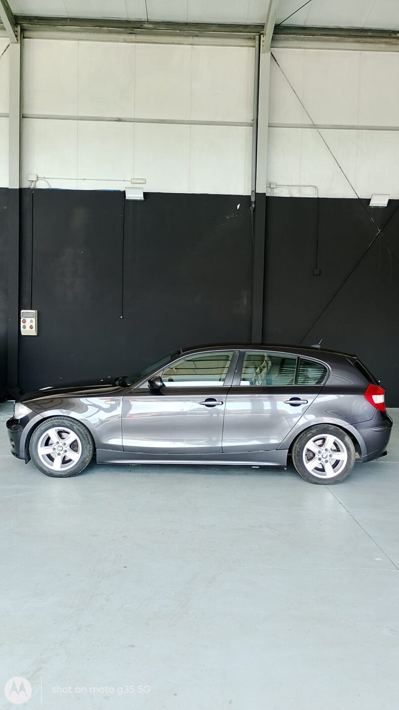 BMW Serie 1 2.0i 