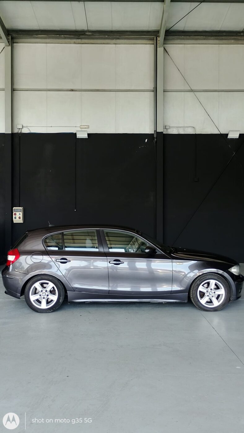 BMW Serie 1 2.0i 