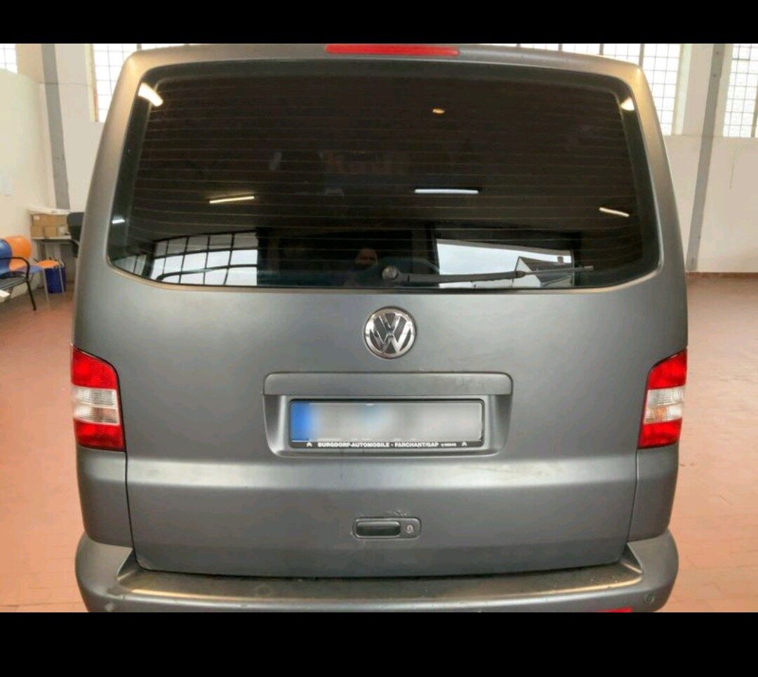 VOLKSWAGEN Multivan T5 STARTLINE