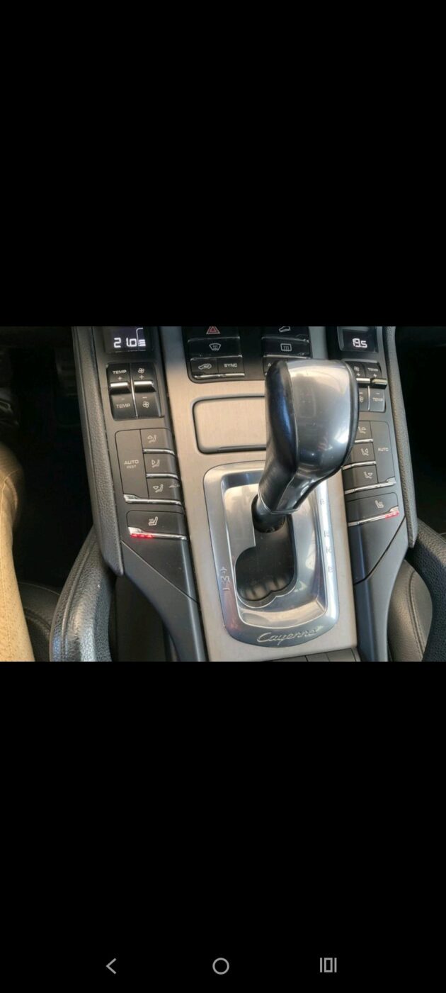PORSCHE Cayenne 3.0D