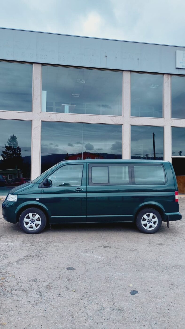VOLKSWAGEN Multivan T5 