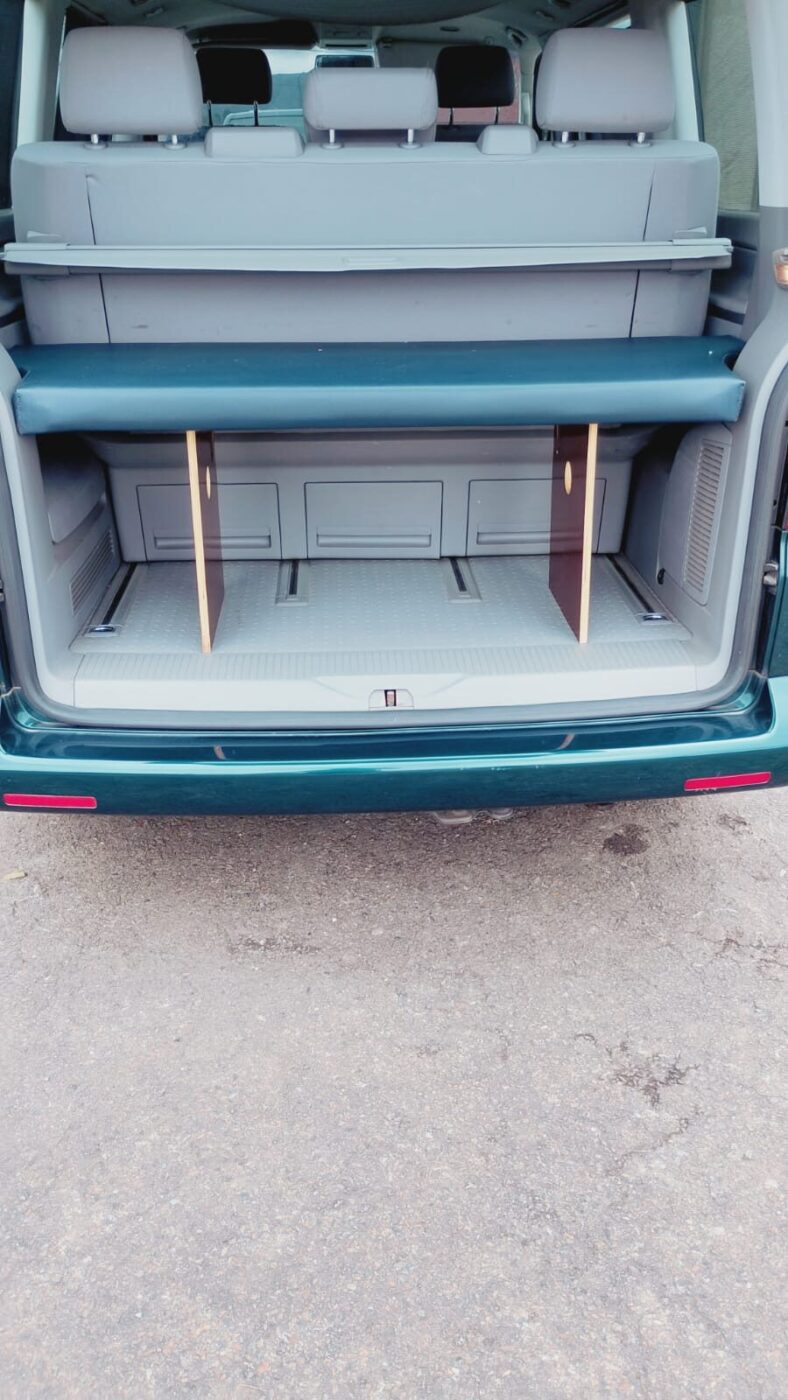 VOLKSWAGEN Multivan T5 