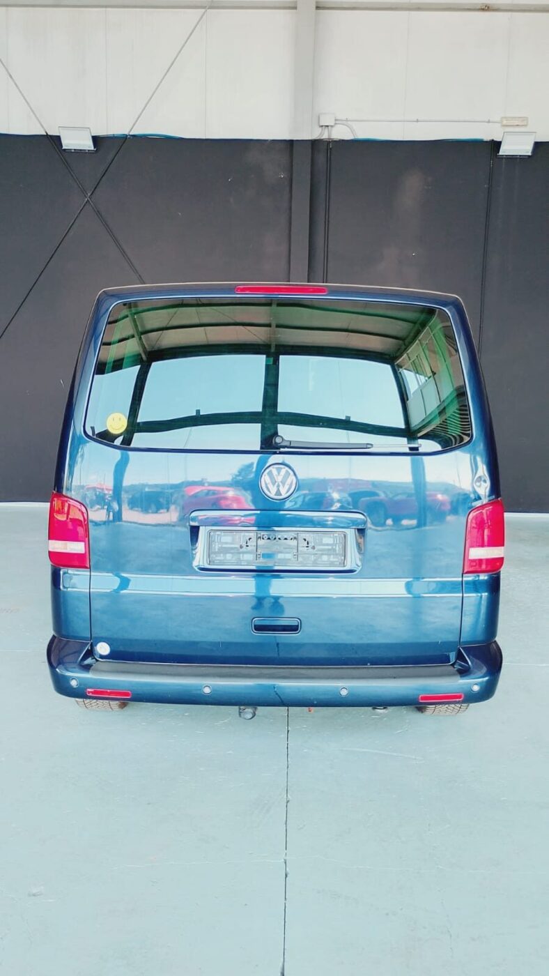 VOLKSWAGEN Multivan T5 