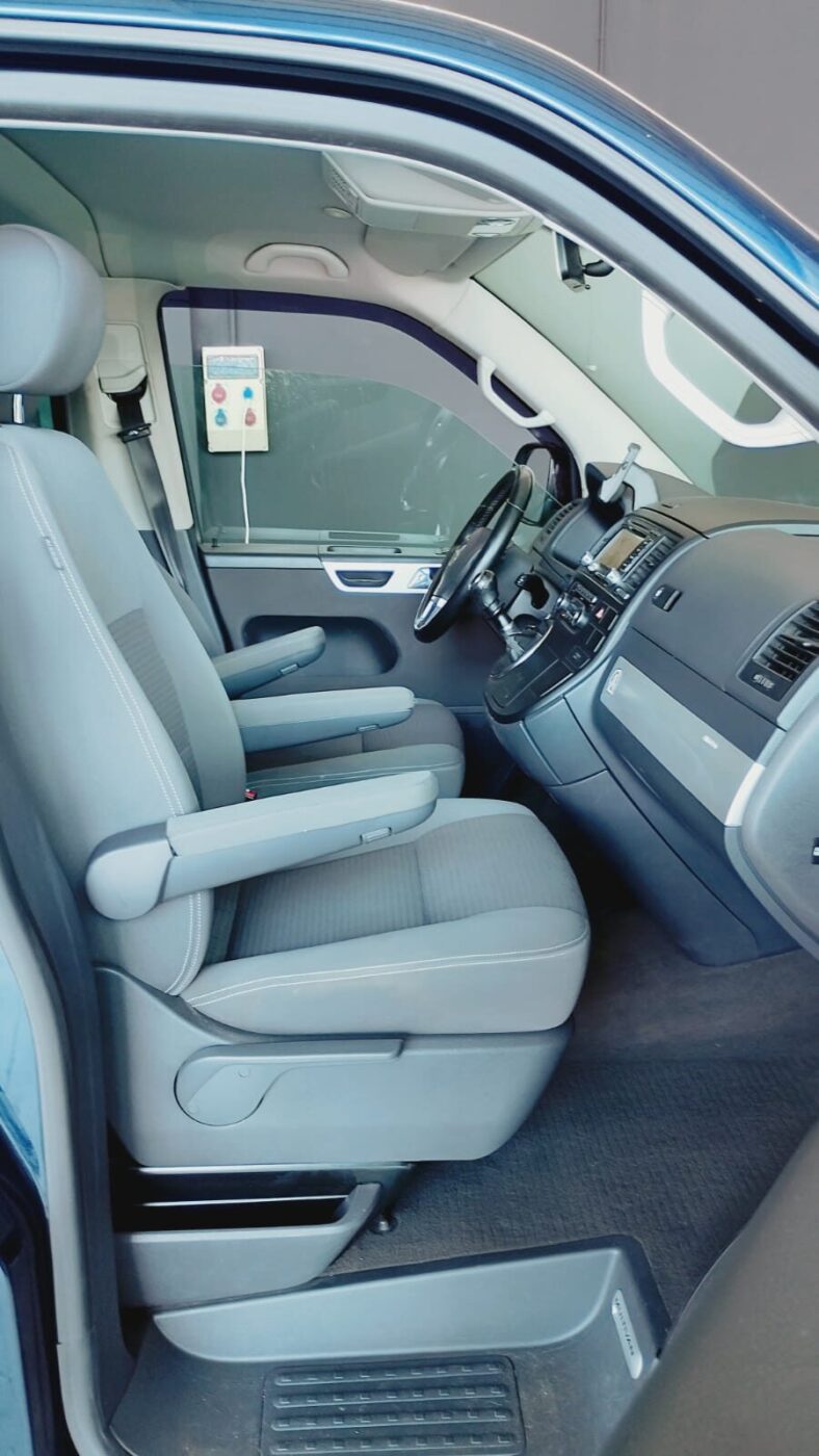 VOLKSWAGEN Multivan T5 