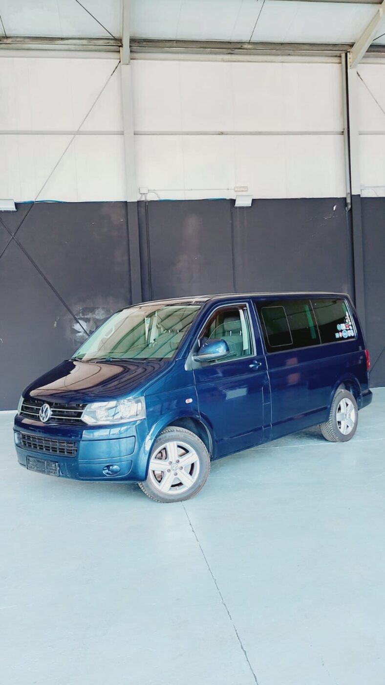 VOLKSWAGEN Multivan T5 