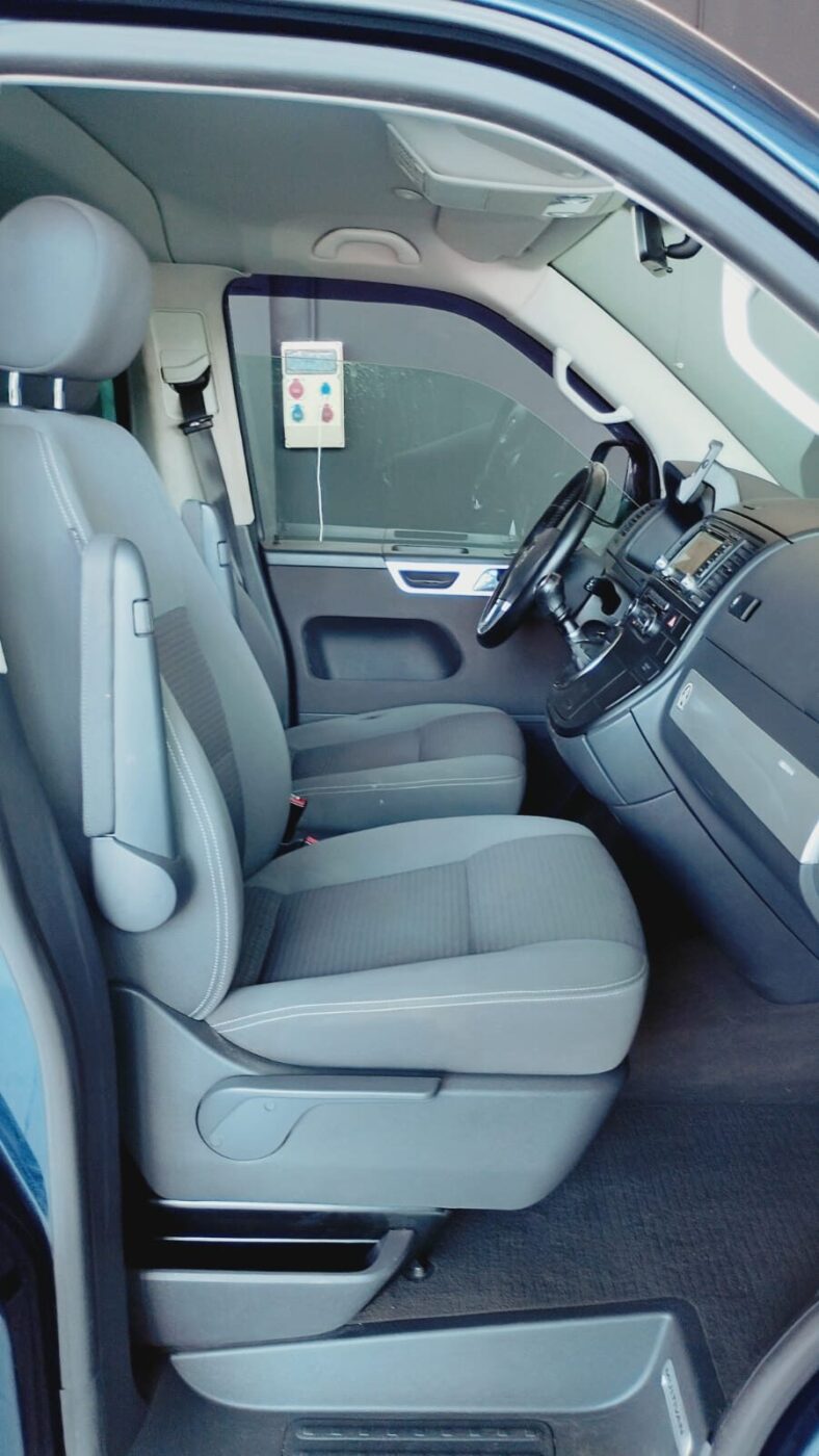 VOLKSWAGEN Multivan T5 