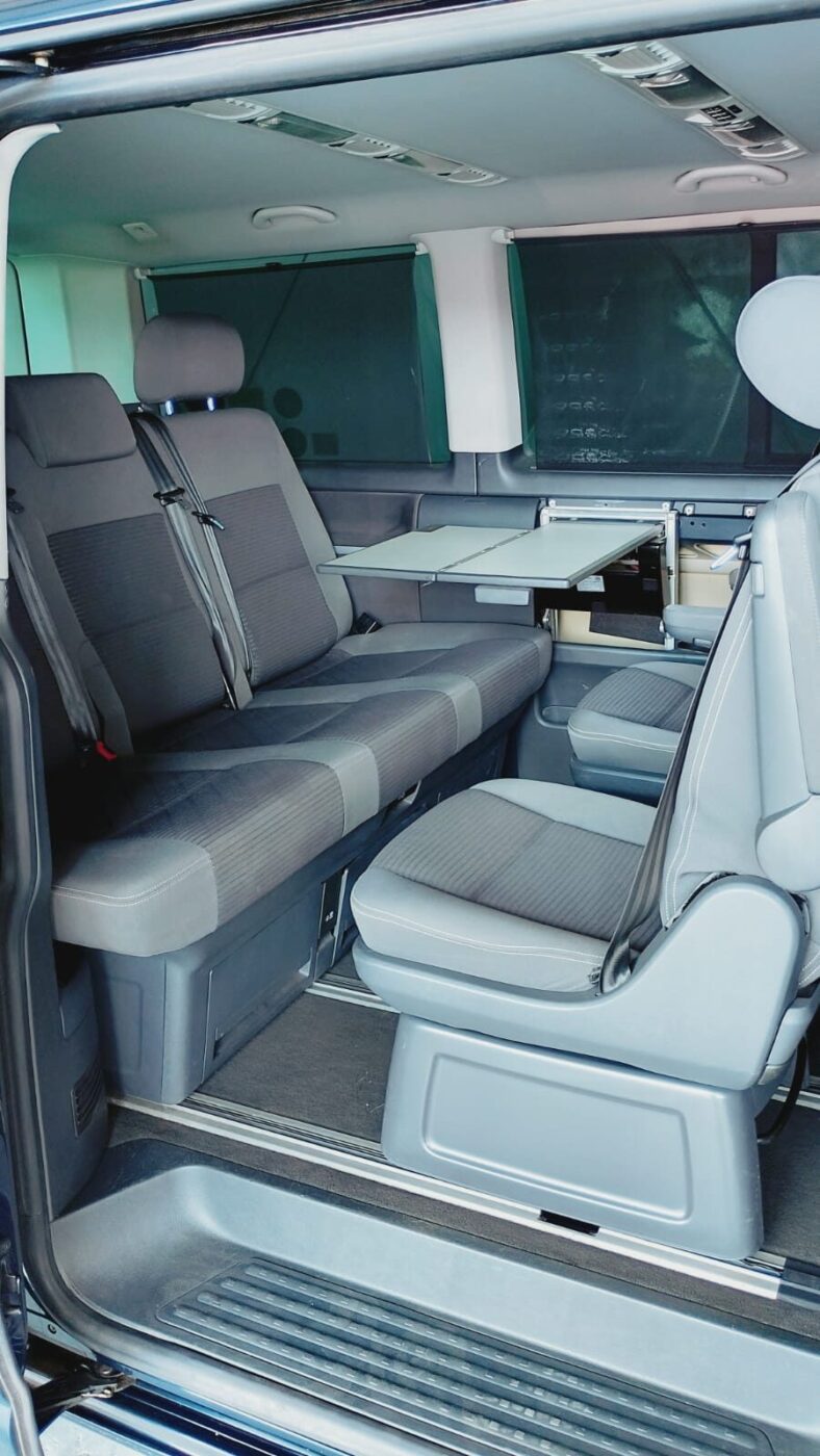 VOLKSWAGEN Multivan T5 