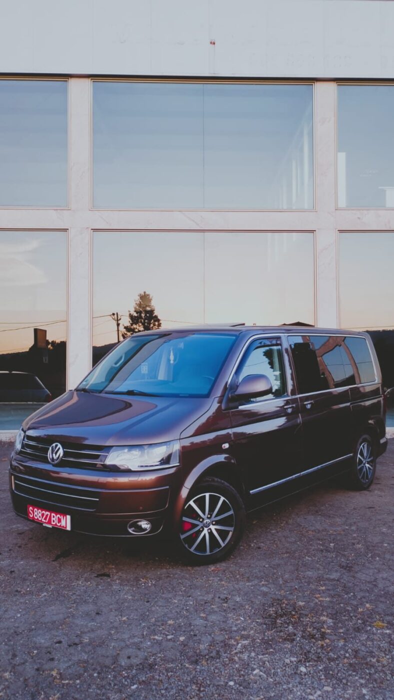 VOLKSWAGEN Multivan T5 HIGHLINE