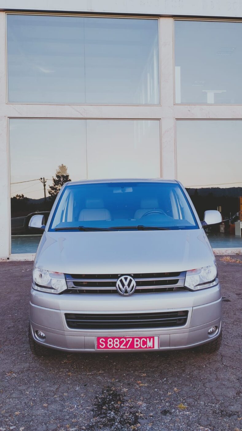 VOLKSWAGEN Caravelle T5 