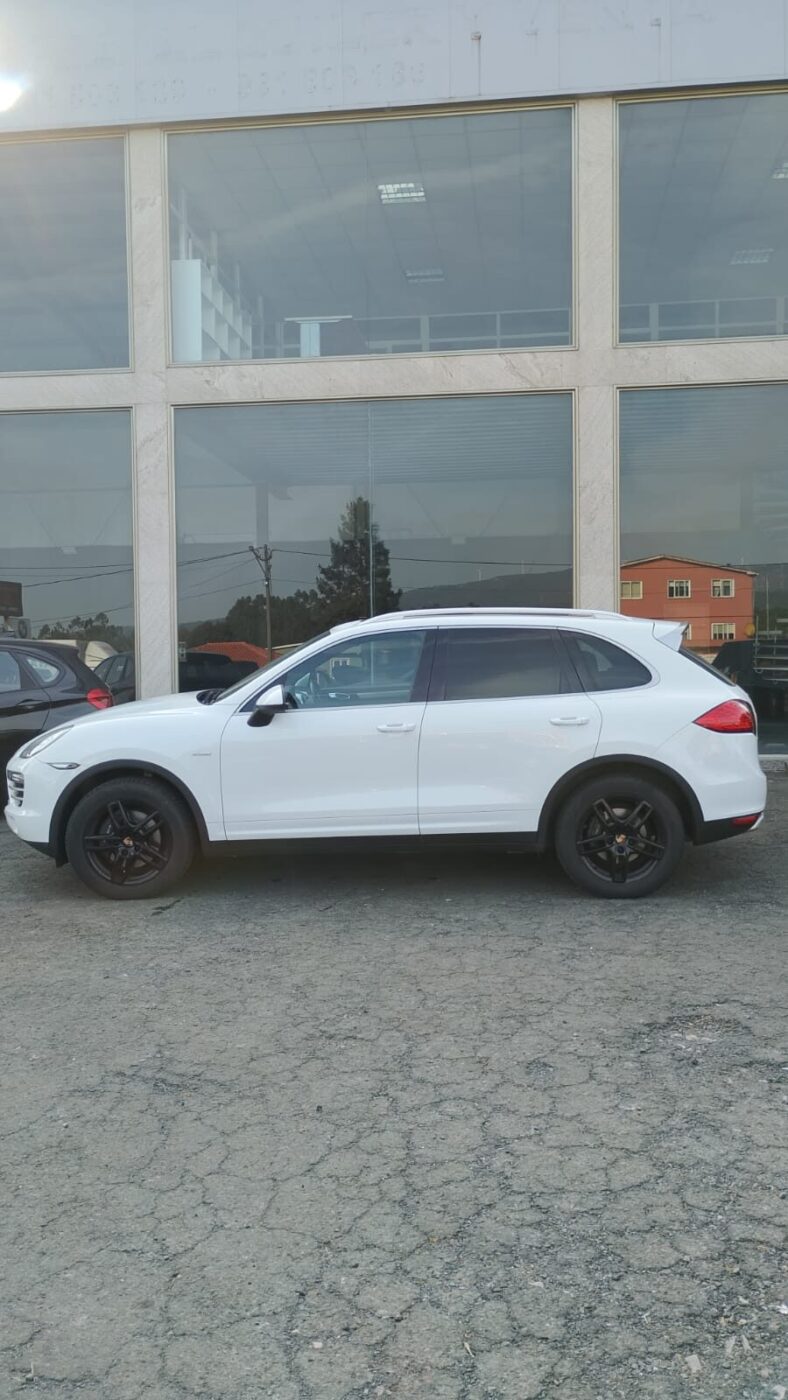 PORSCHE Cayenne 3.0D